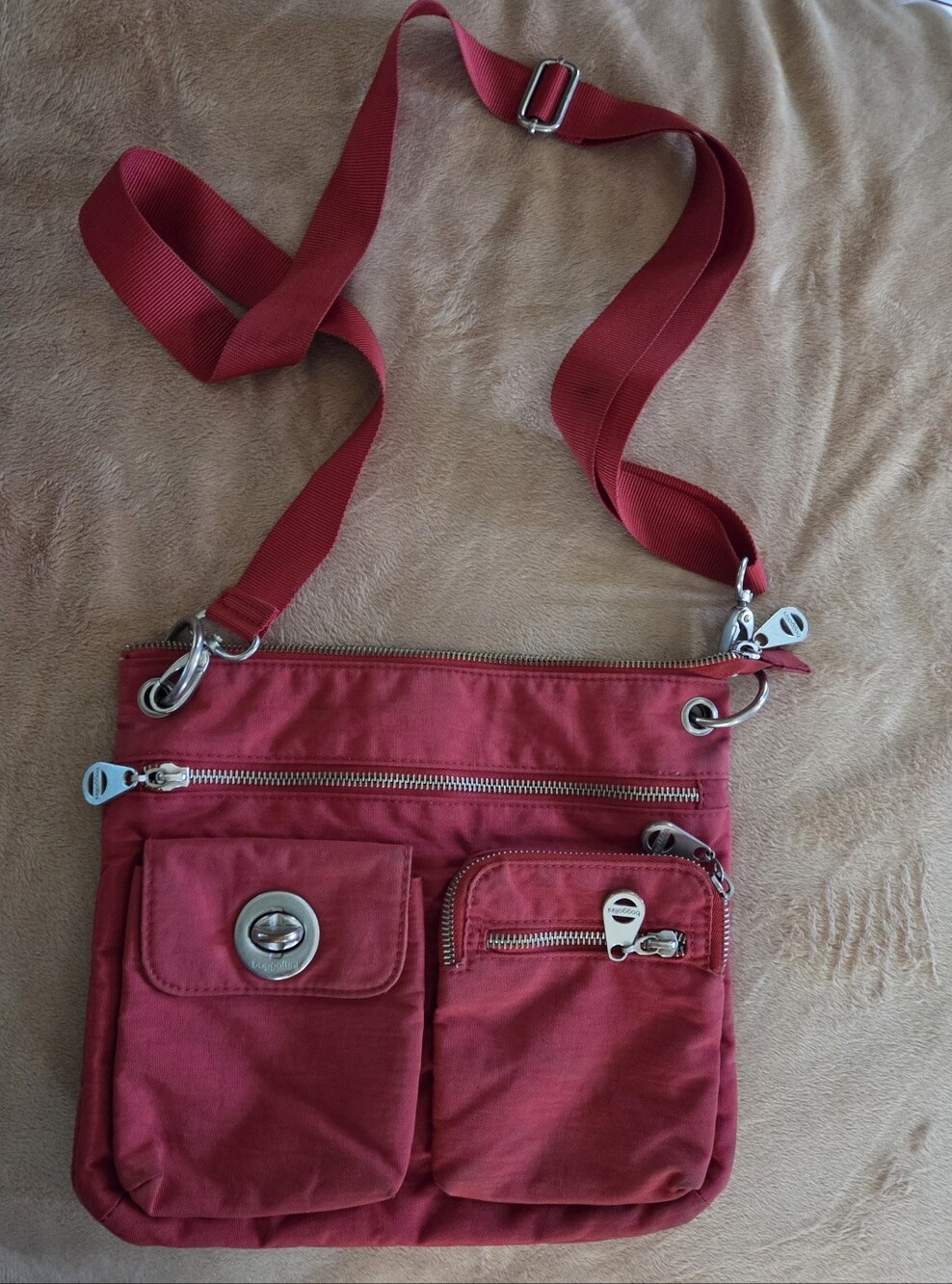 Baggallini Red Multi-Pocket Crossbody Bag